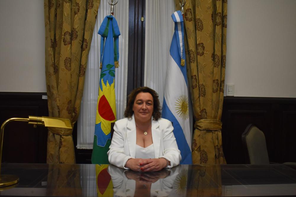 22_eugenia-gil-senadora-scaled